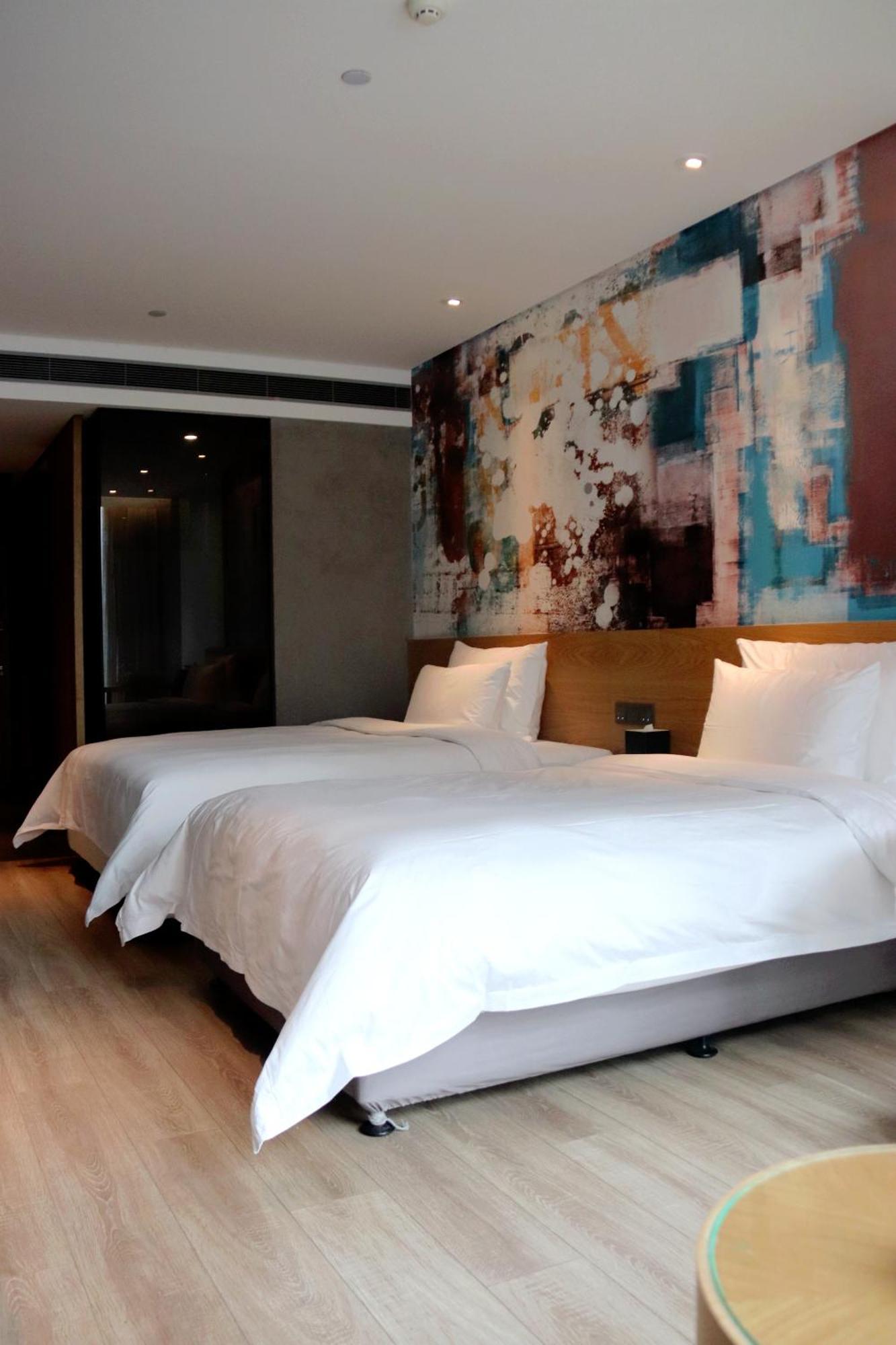 M Hotel Zhengzhou Extérieur photo