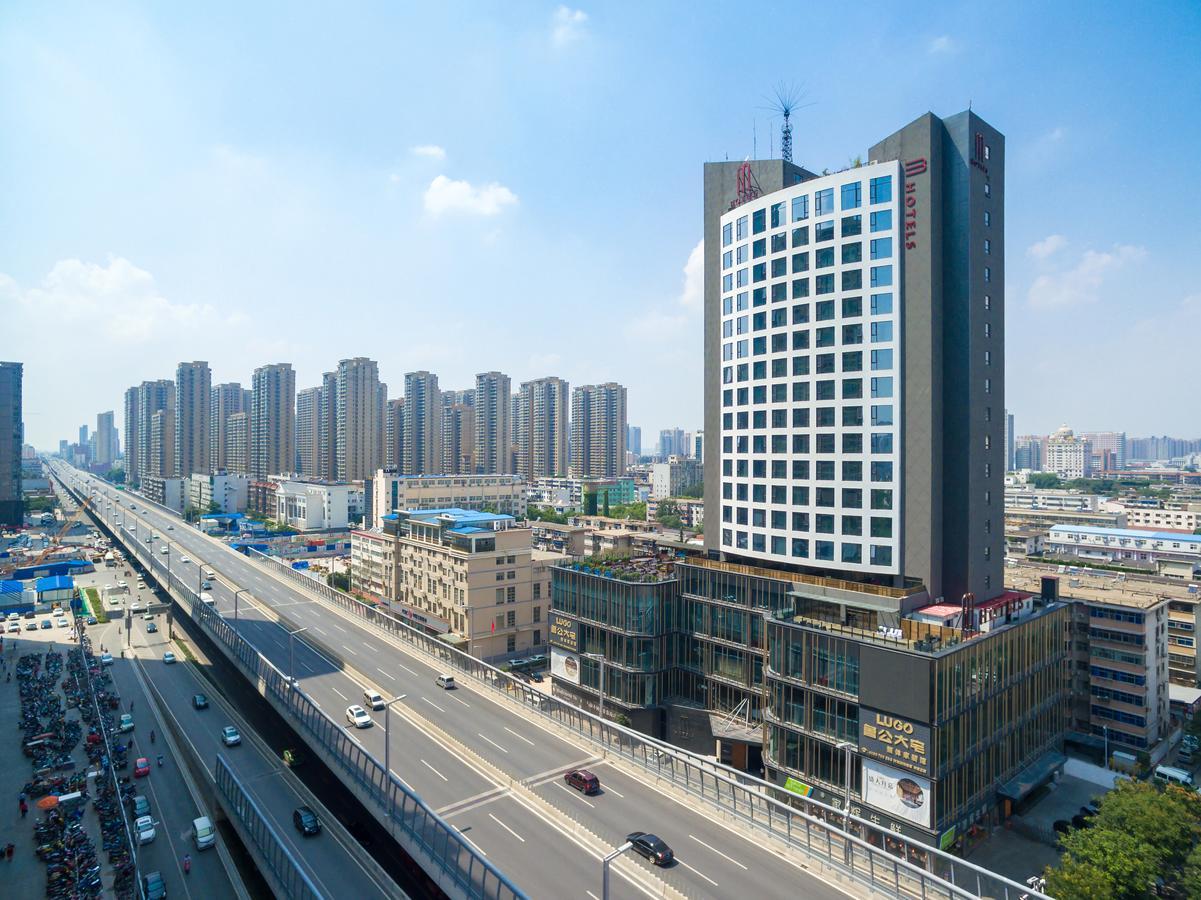 M Hotel Zhengzhou Extérieur photo