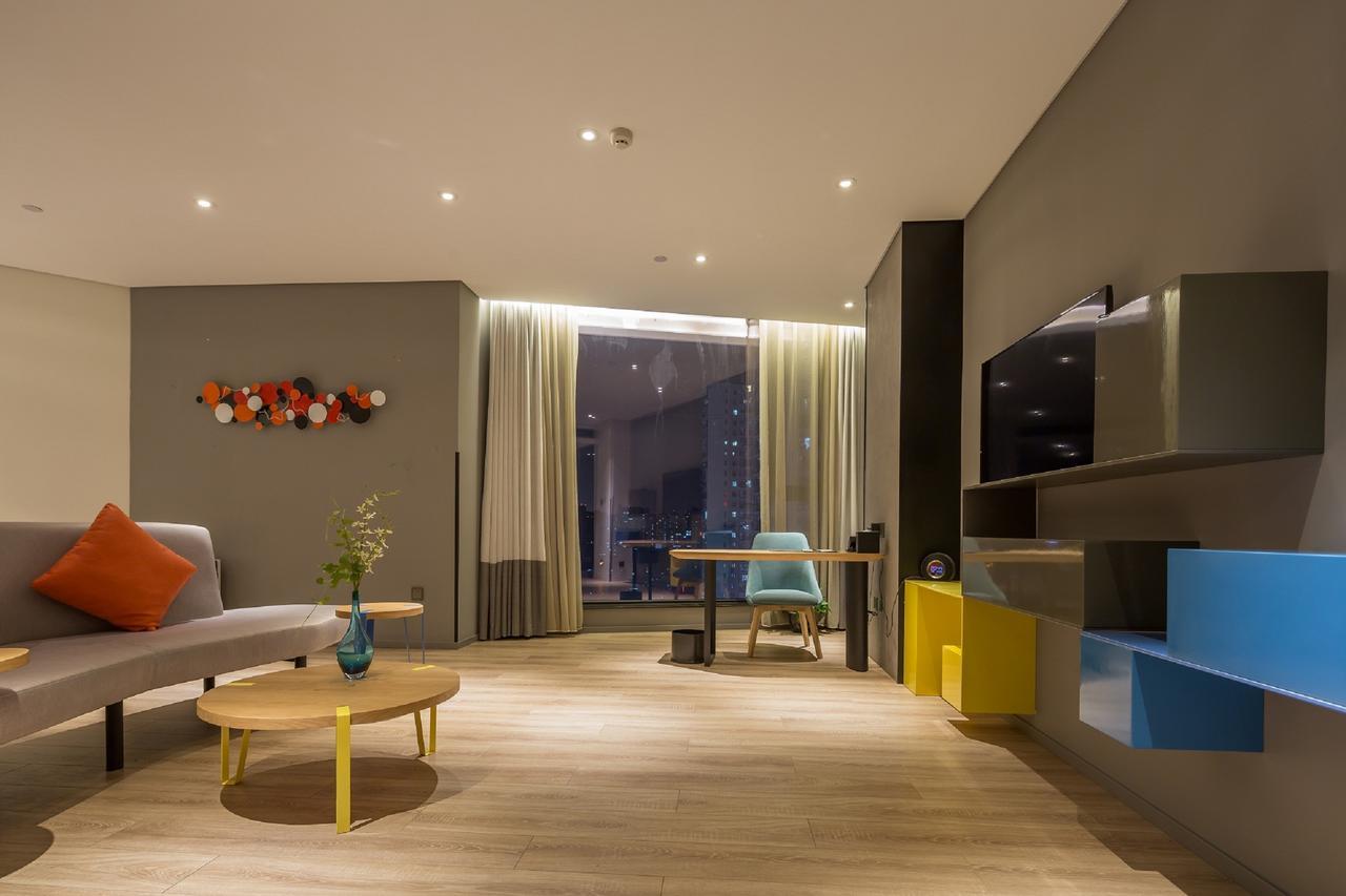 M Hotel Zhengzhou Extérieur photo