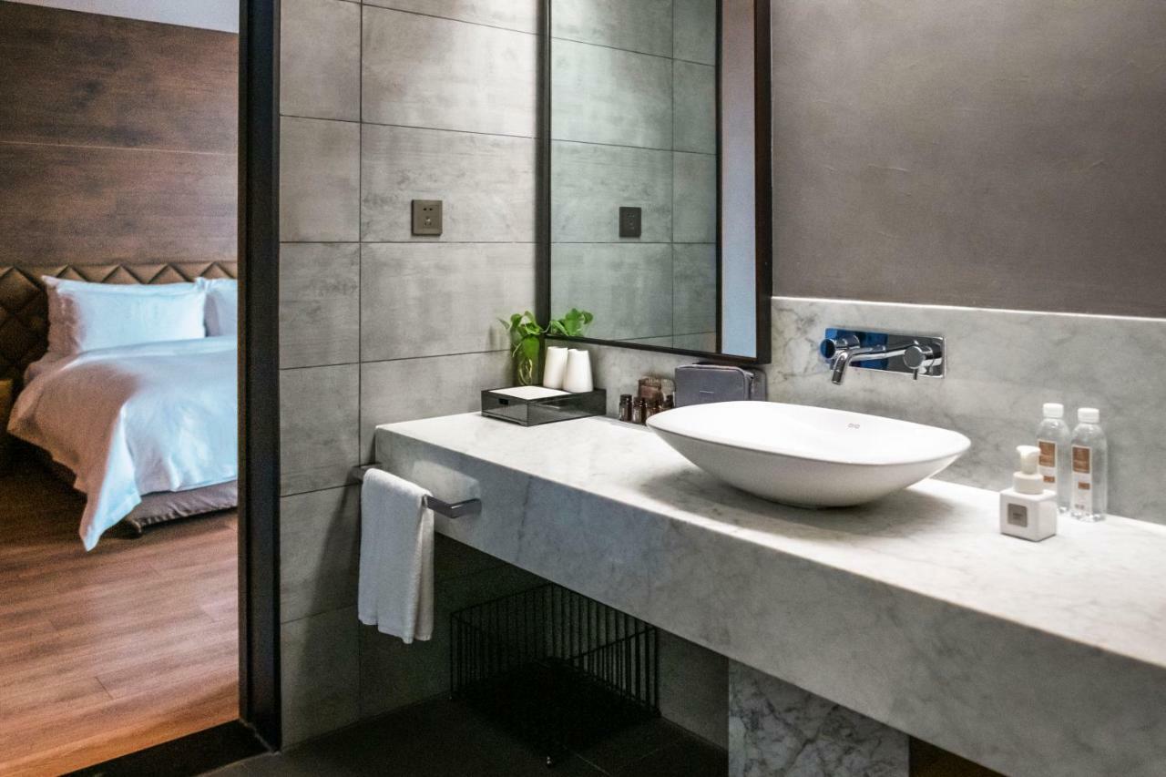 M Hotel Zhengzhou Extérieur photo