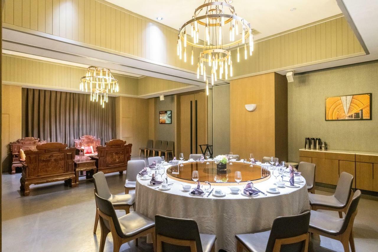 M Hotel Zhengzhou Extérieur photo